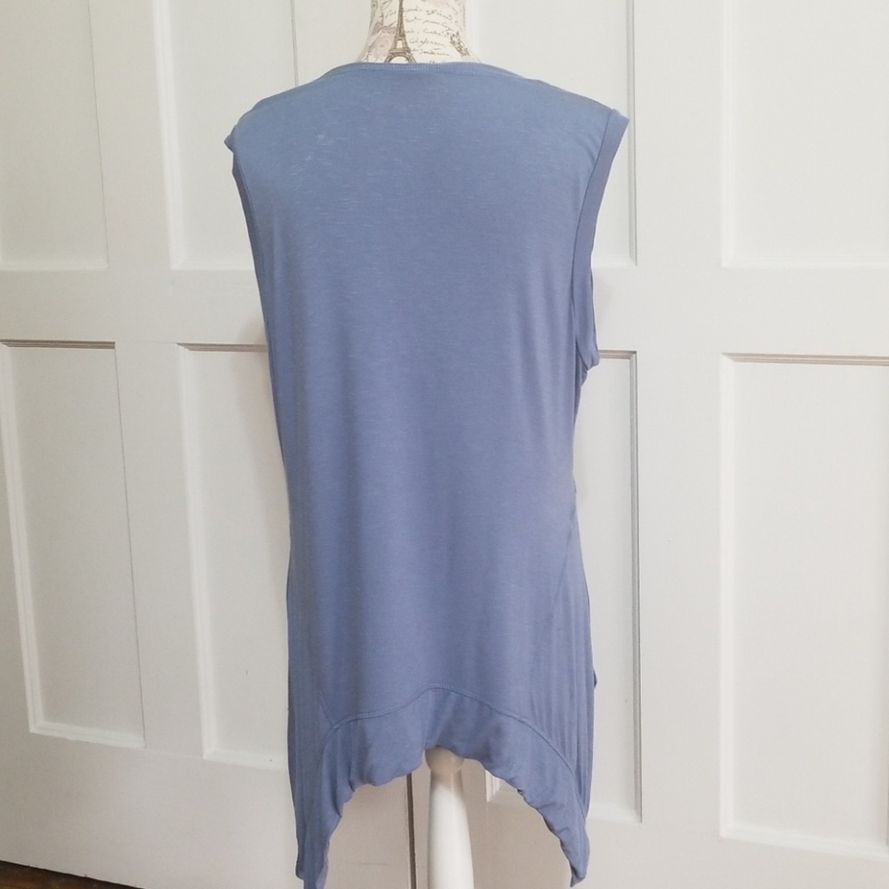 LOGO Vest by Lori Goldstein - Picture 6 of 7